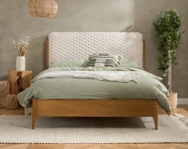 King Hatti Bed