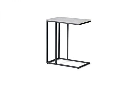 STA108 Drinks Table