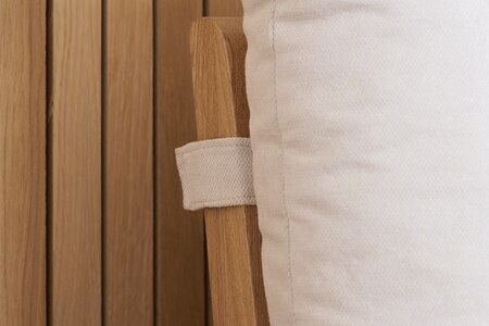 ANDEB5OAK King Bed With Cushion