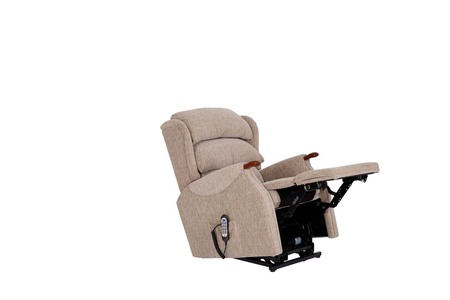 Grande Single Motor Recliner With Headrest & Lumbar