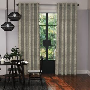 Ready made curtains