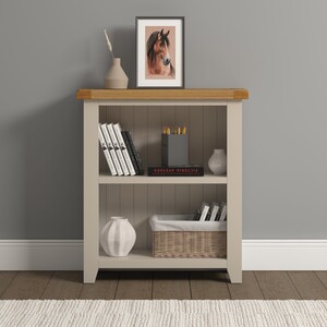300-306-059 WINDSOR LOW BOOKCASE - PUTTY/OAK