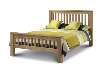 AMS004 Oak Bed Lfe 135cm