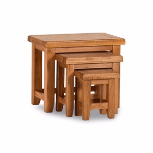 HAMPTONNEST3 Nest of 3 Tables