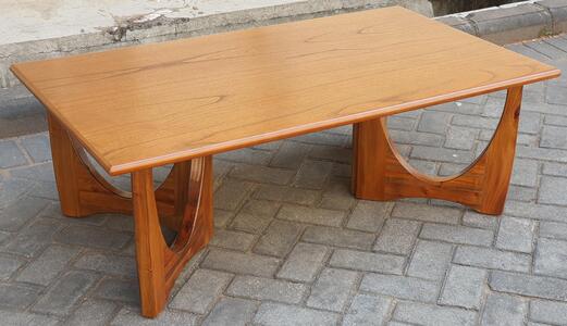 3187CN-C Rectangular Cocktail Table