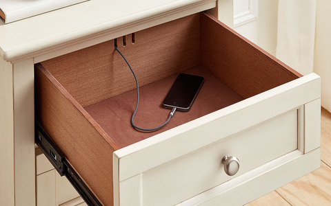 RLWT5780 Nightstand