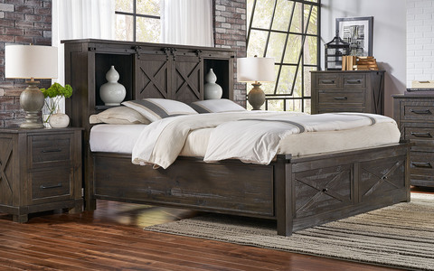 SUVCL5131 King Storage Bed with Footboard Bench