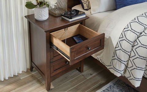 WSLCB5750 3 Drawer Nightstand