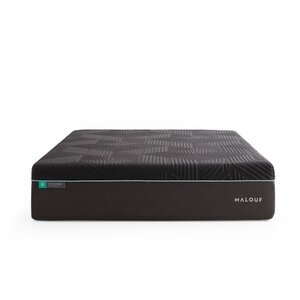 Medium comfort mattress with AeroFlex latex and zoned pocket coil support