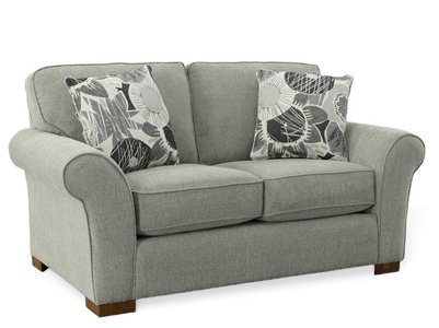 55102 Loveseat