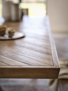 Willis & Gambier Sorrento SORDINTELM Dining Table