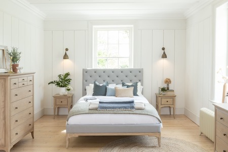 Willis & Gambier Toulon 3 + 4 Wide Chest