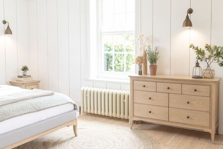 Willis & Gambier Toulon 3 + 4 Wide Chest