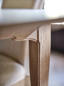Willis & Gambier Toulon Extending Dining Table