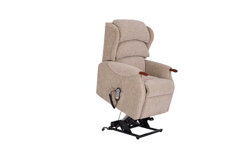 Grande Cloud Zero Riser Recliner With Headrest & Lumbar