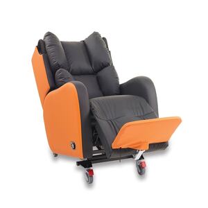 Electric Medium Tilt-in-Space Porter Chair